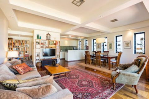 BELLE, 2BDR Melbourne Apartment - Cruises Travel 0