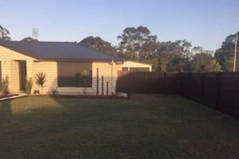 Hervey Bay Holiday Home - Holiday Adelaide 0