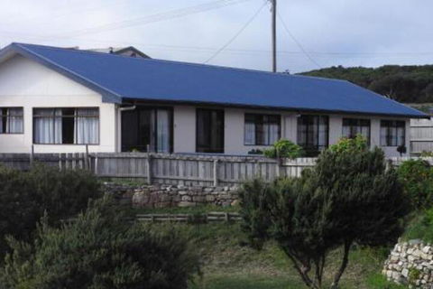 Arthur River Holiday Units - Sunshine Coast Guide 2
