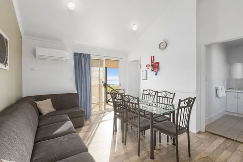 Port Broughton Tourist Park - Foster Accommodation 3