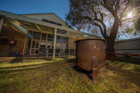 Cobb & Co Lodge - Accommodation Newcastle 0