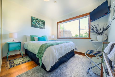 Ulverstone Boutique Accommodation - Cruises Travel 3