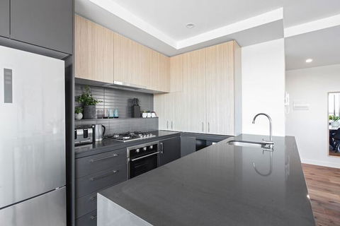 Spacious Urban Oasis In Central Location - Accommodation Fremantle 5
