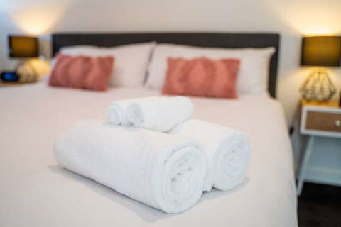 Punchbowl Executive Apartments - Yamba Accommodation 3