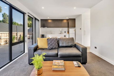 Punchbowl Executive Apartments - Yamba Accommodation 0