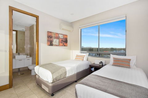 Luxury 2 Bed Apartment Located In The Santai Resort - Whitsundays Tourism 6