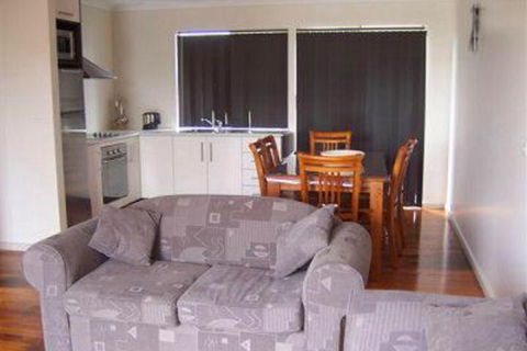 Glenaire Apartments At Meredith - Tweed Heads Accommodation 0