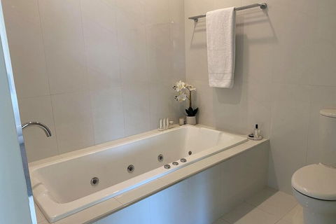 AmarÃ© Beachside Luxury - Holiday Melbourne 6