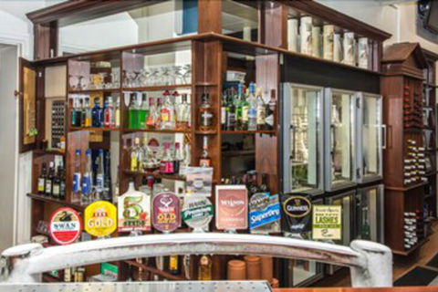 Albany Hotel - Whitsundays Tourism 6
