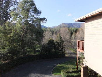 Apple Blossom Retreat - Accommodation Australia 0