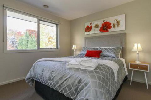 Sanctuary Close - Kawana Tourism 0
