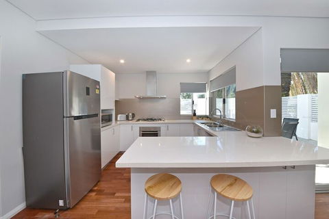 Stylish Apartment Near Perth City 2210 - Accommodation Sydney 4