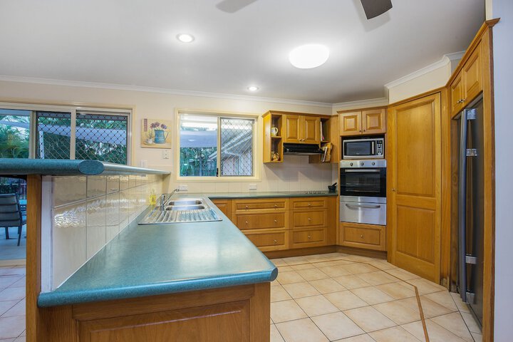 Anaheim Family Oasis - thumb 6