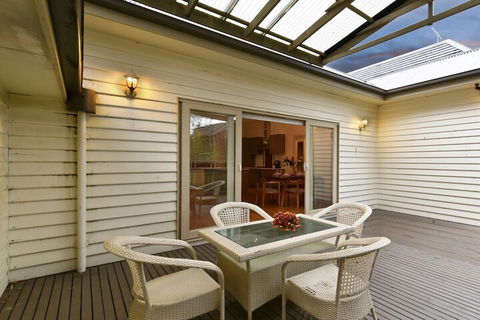 Balwyn Houses - Accommodation Brisbane 1