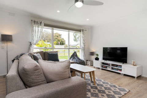 Xanadu Shores - Hobart Tourism 2