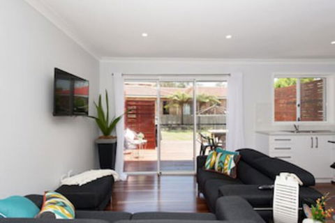 Sandy Point Road 98 Eden By The Bay - Whitsundays Tourism 0