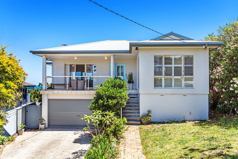 Boat Harbour Beach House 71 Kingsley Drive - Townsville Tourism 3