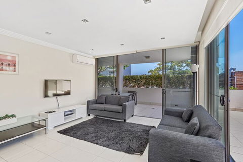 Shoal Bay Road Aura Apartments Unit 05 59 - Broome Tourism 2