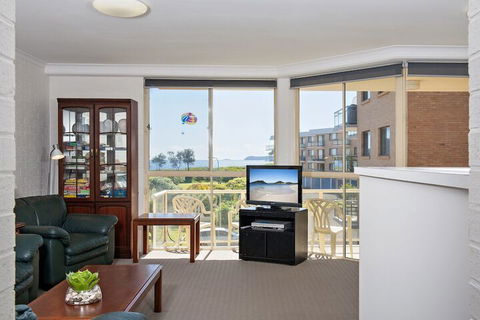Seaspray, Unit 3/4 Intrepid Close - Stayed 2