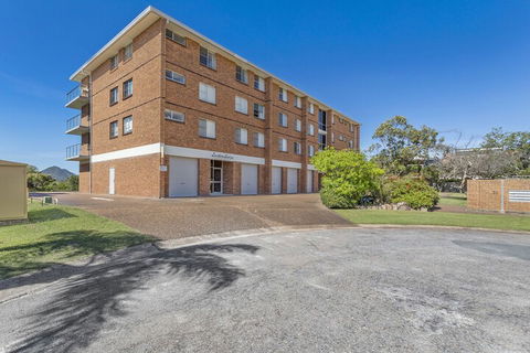 Luskin Lodge, Unit 10/29 Weatherly Close - Accommodation Ballina 1