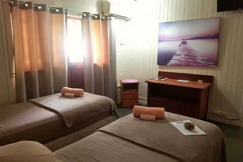 Lilybank Guest House - Lightning Ridge Tourism 4
