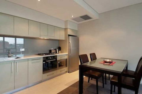 Astra Apartments Sydney - George St - Accommodation Yamba 4