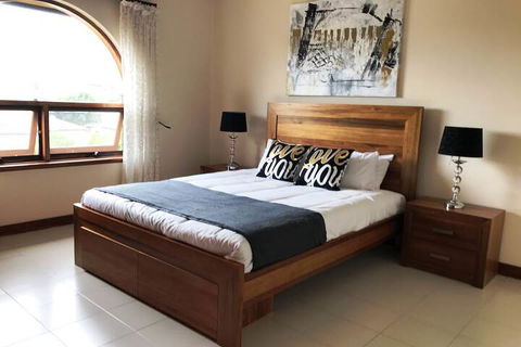Adelaide Holiday Home - Mackay Tourism 2