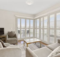 RESORT on the BEACH 4302 - Accommodation QLD