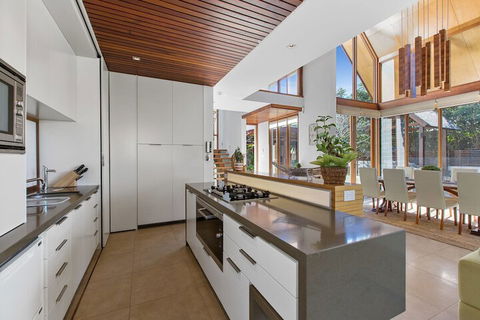 Kingscliff Balinese Beachfront Retreat - Holiday Melbourne 2