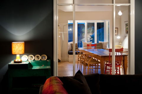 Sonoma House - Holiday Melbourne 1