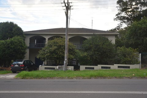 Warrawong Holiday Big Home - Victoria Tourism 5