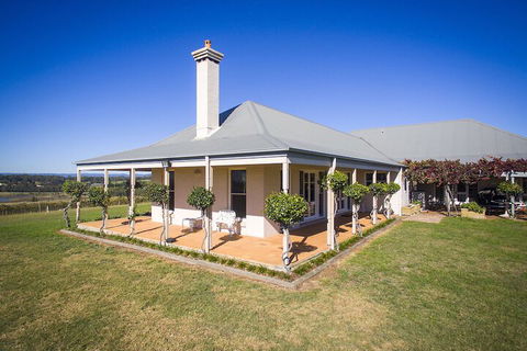 Holman Estate - Broome Tourism 1