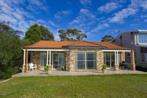 Cook St. 4 Salamander Bay - Accommodation Newcastle 1