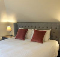 Lythgo's Row Colonial Cottages - Yamba Accommodation