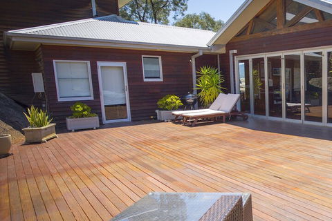 Milbrodale Lodge - Hervey Bay Accommodation 2