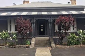Newport Home Stay And Lodge - Holiday Melbourne 5