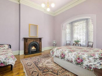 Newport Home Stay And Lodge - Holiday Melbourne 2