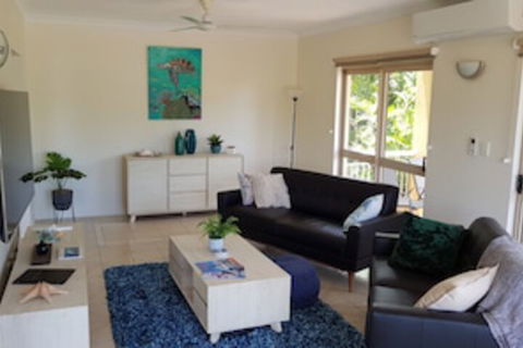Beach House On Begley - Airlie Beach - Wagga Wagga Accommodation 0