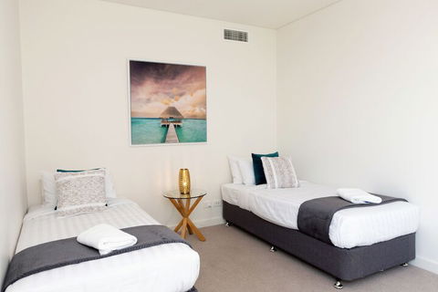 4 Bedroom Luxury City Penthouse Apartment - Hervey Bay Accommodation 4