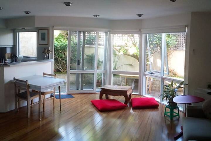 Charles Rooms Guesthouse - thumb 2