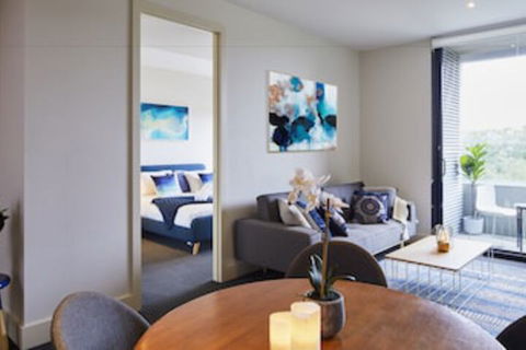 Apt Walking Distance To MCG & Epworth Hospital - Wagga Wagga Accommodation 0