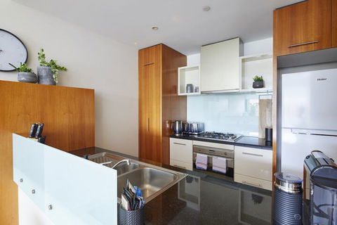 Apt Walking Distance To MCG & Epworth Hospital - Wagga Wagga Accommodation 7