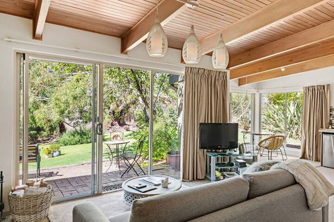 Adelaide Hills Retreats - Accommodation Perth 6