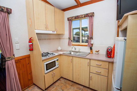 BIG4 NRMA Warrnambool Riverside Holiday Park - Carnarvon Accommodation 3