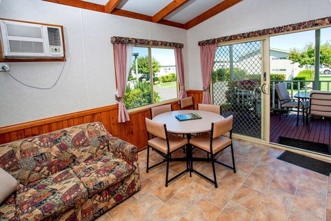 BIG4 NRMA Warrnambool Riverside Holiday Park - Carnarvon Accommodation 4