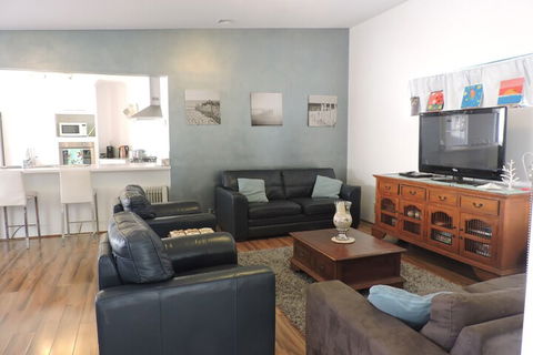 Endless Summer - Accommodation Find 3
