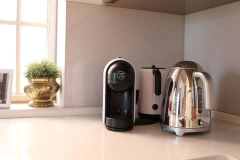 Alcaston House - Rejuvenate Stays - Accommodation Australia 7