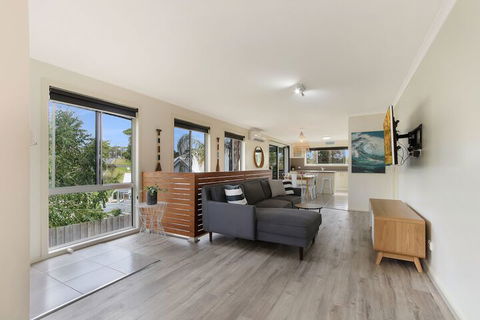 Lake House - Tweed Heads Accommodation 3