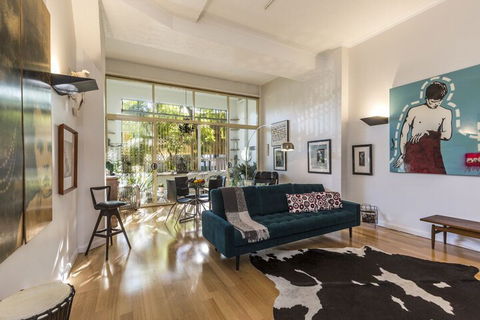 Warehouse In Woolloomooloo - Accommodation Yamba 0