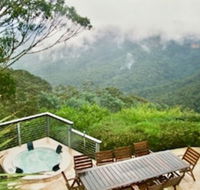 Amaroo Mountaintop Villa - Accommodation QLD